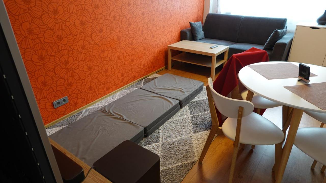 Cozy Telliskivi Apartment Near City Centre Tallin Exterior foto